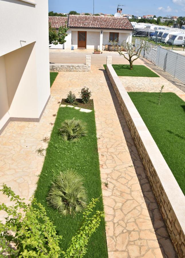 Apartmani Diana Novigrad Istria 外观 照片
