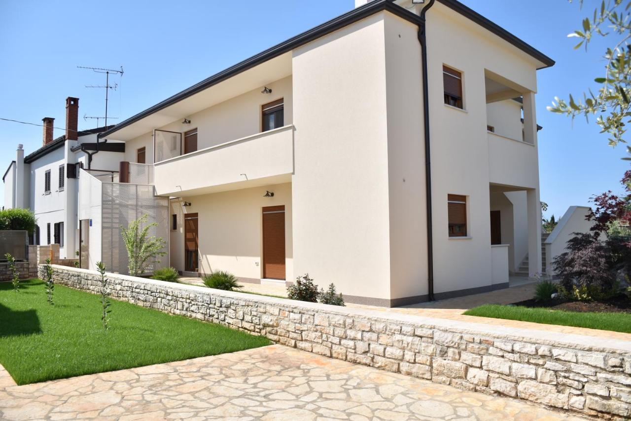 Apartmani Diana Novigrad Istria 外观 照片