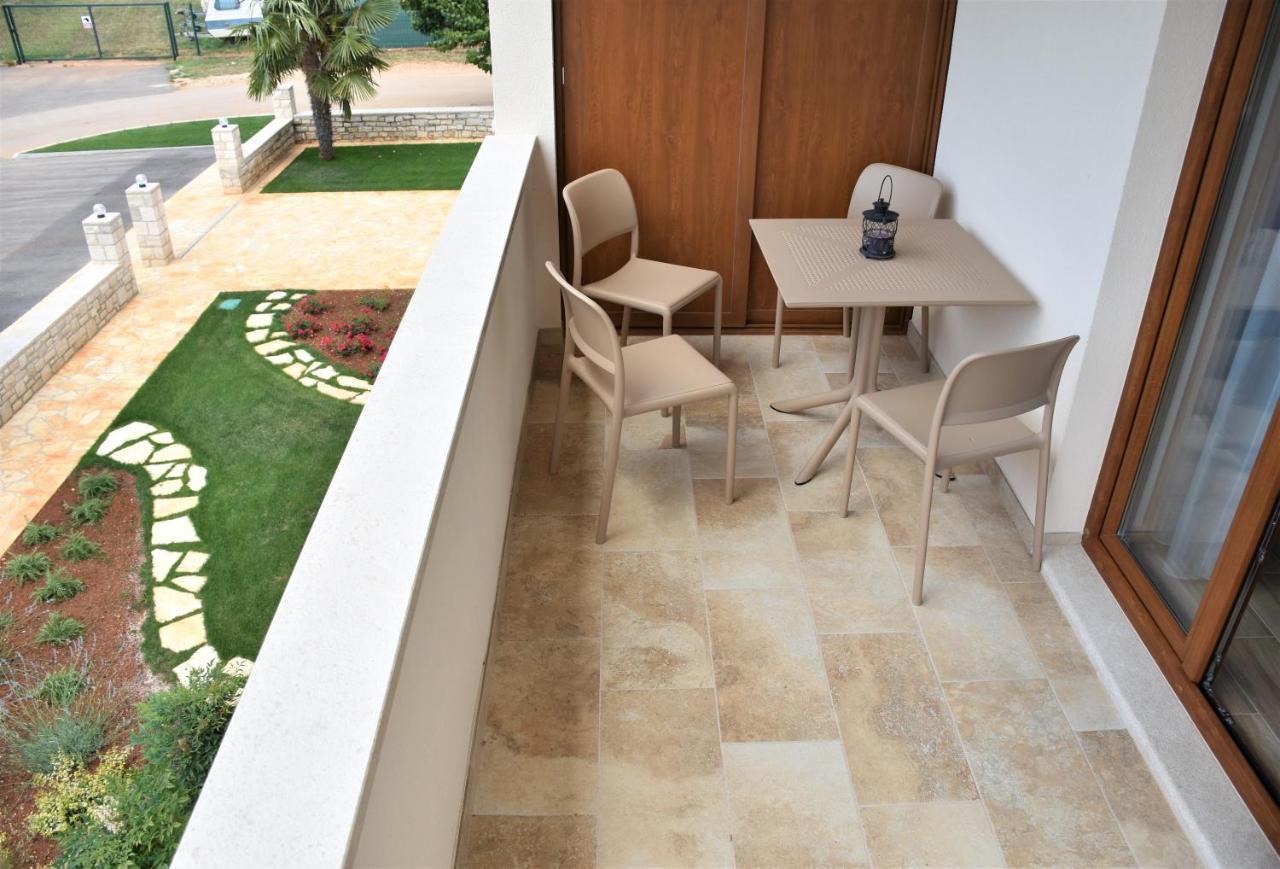 Apartmani Diana Novigrad Istria 外观 照片