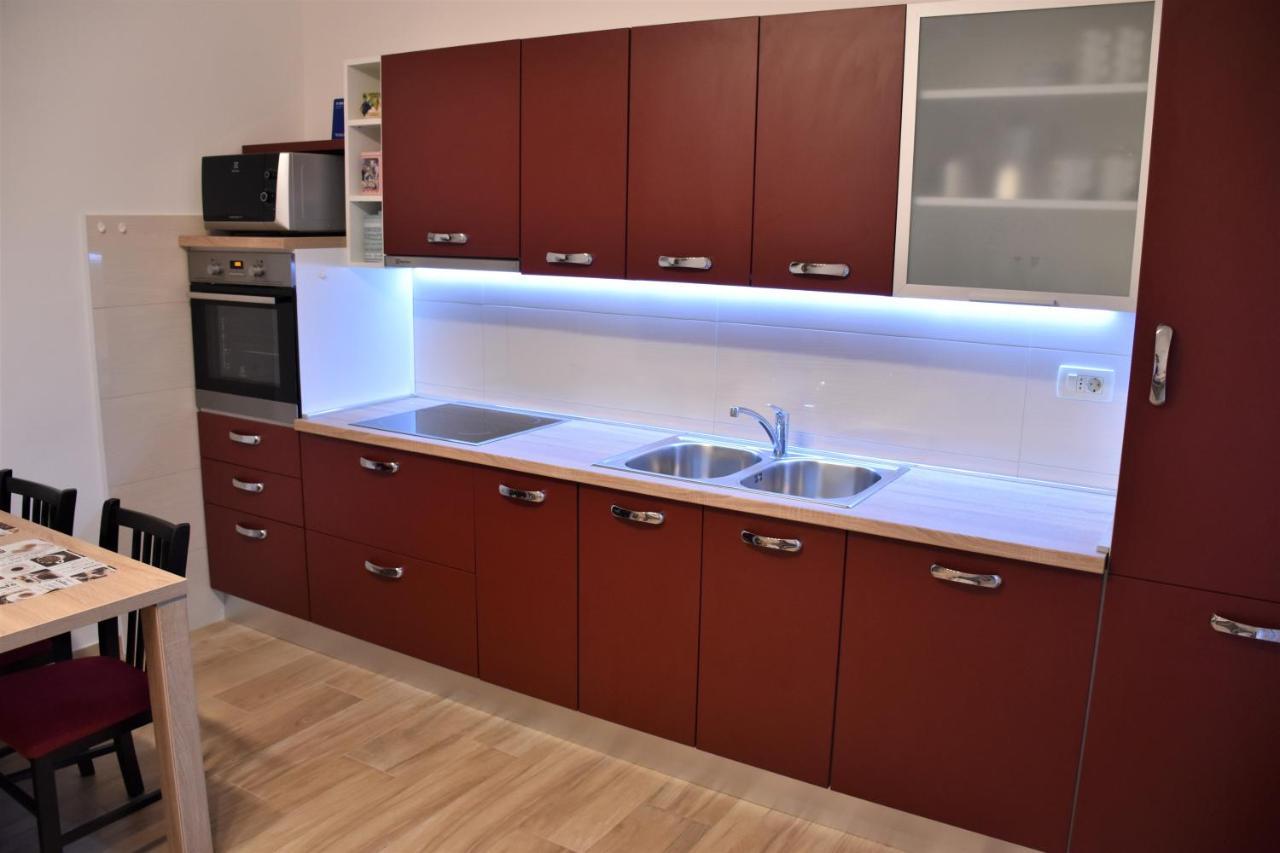 Apartmani Diana Novigrad Istria 外观 照片